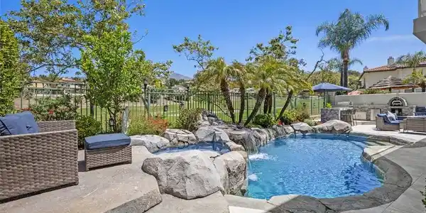 16 Golf Ridge Drive