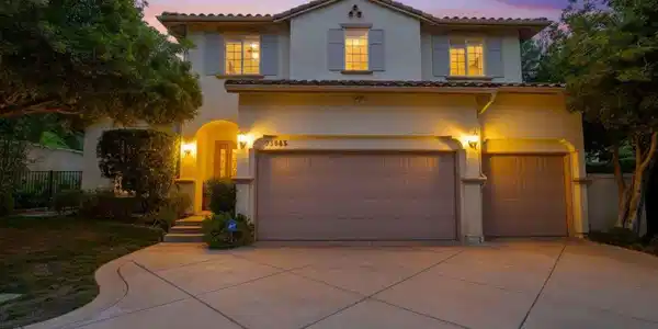 23863 Erin Place