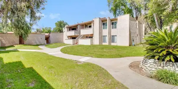 28947 Thousand Oaks Boulevard