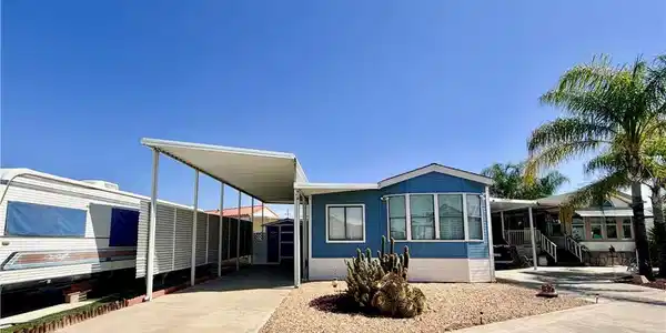 1295 S Cawston