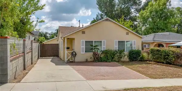 13166 Aztec Street