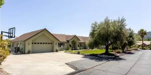 155 Eagle Creek Court