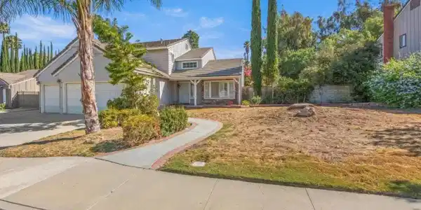 1819 Rocking Horse Drive