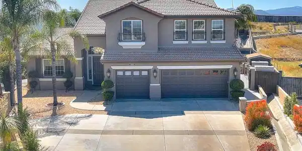 41403 Mackenzie Court