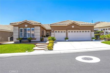 4925 Singing Hills