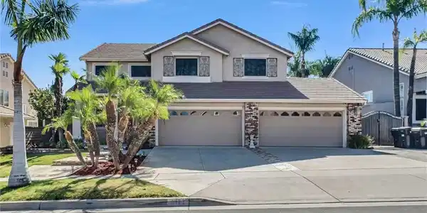 2611 Dakin Drive