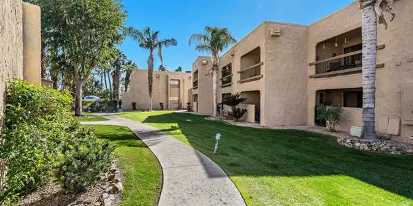 5300 E Waverly Drive