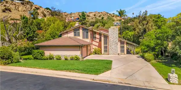 23961 Eagle Mountain Street