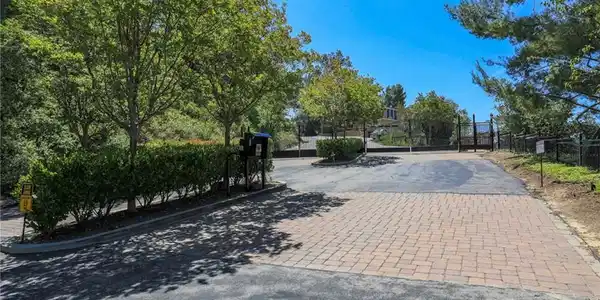 126 Pueblo Lane