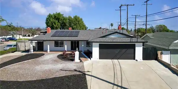 1758 N Madera