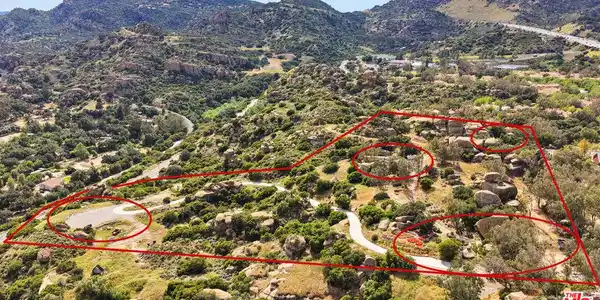 22001 Santa Susana Pass Road