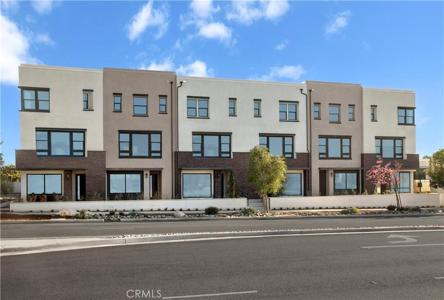 1086 Foothill Boulevard