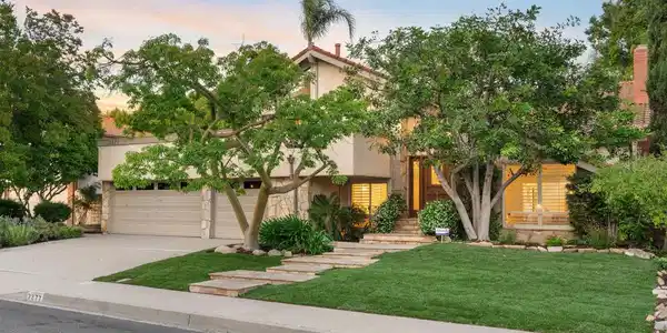 3277 Sierra Drive