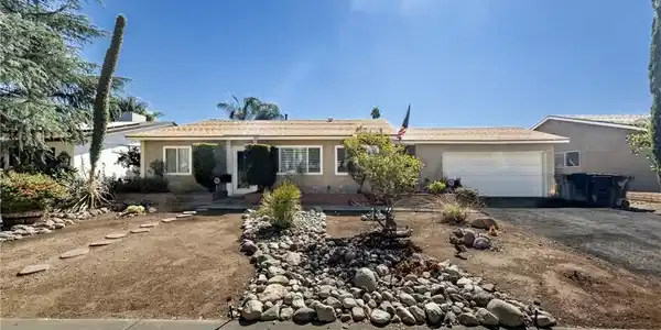 870 Falcon Lane