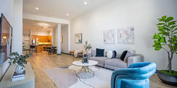 3223 W 6th Street