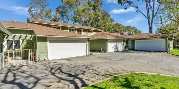 16211 Sierra Ridge