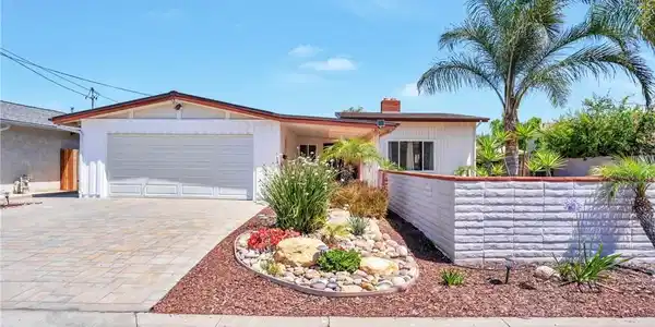 12674 Metate Lane