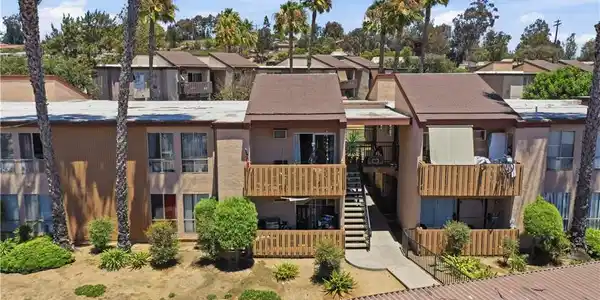 1050 Rock Springs