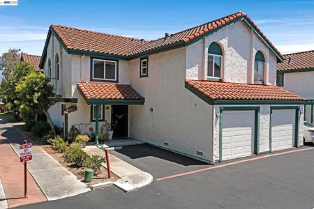 396 Hans Way