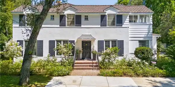 275 Arbolada Dr