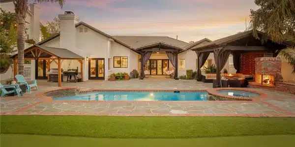15263 Saddleback Road