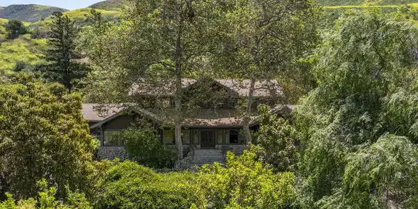 15454 S Mountain Road