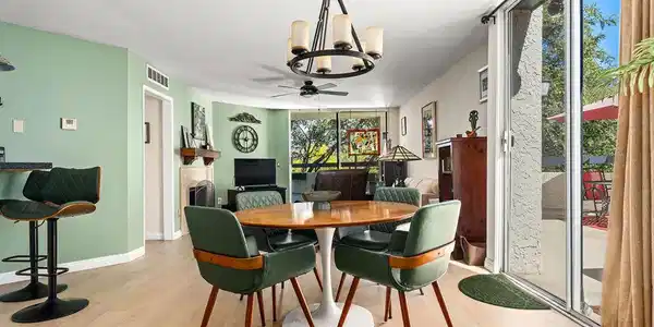 4295 Via Arbolada