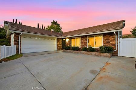 28354 Mount Stephen