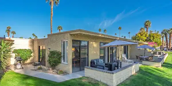 35380 Calle Sonseca