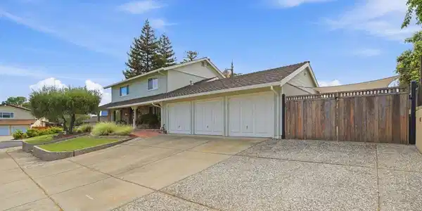 2481 Palmira Pl