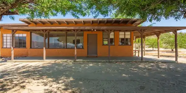 2315 Henderson Canyon