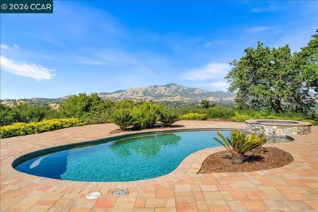 300 Oak View Ter