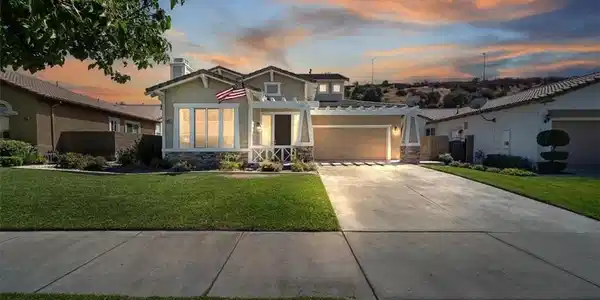 34015 Pinehurst Drive