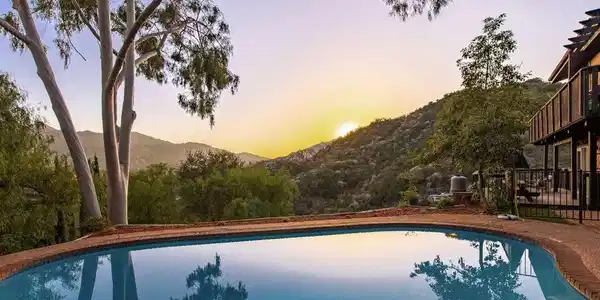 2239 Topanga Skyline Drive