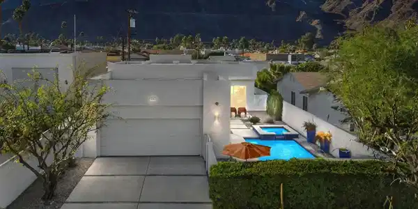 52085 Avenida Herrera