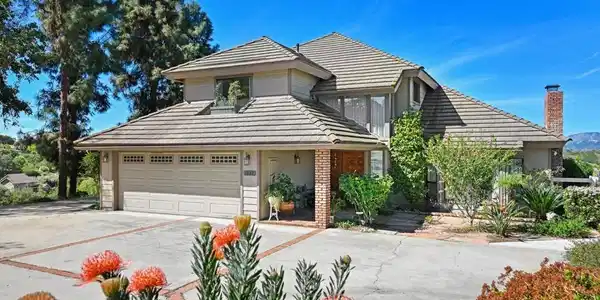 1282 Olive Ave