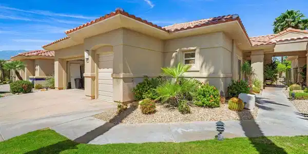 154 Kavenish Drive