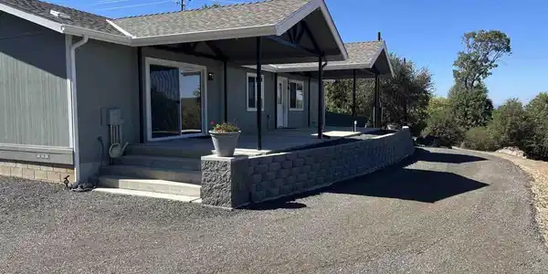 17099 Iron Springs Rd