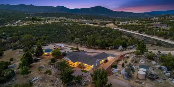 43700 Sunshine Circle