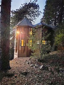 21425 Sawpit Canyon Road