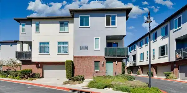 1003 Hudson