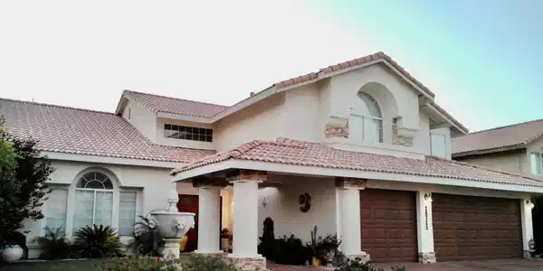 28325 Avenida Condesa