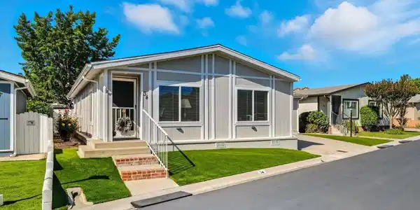 975 W Telegraph Road