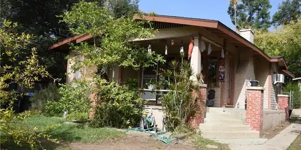1247 E Topeka