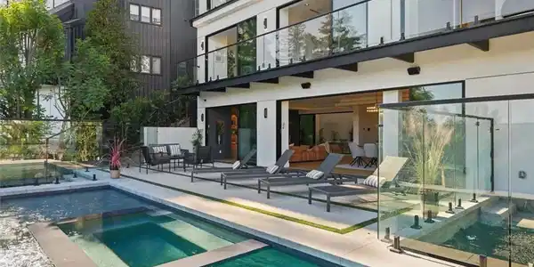 16800 Oak View