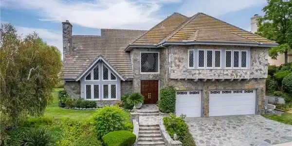24784 Wooded Vista