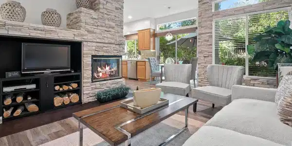 4762 Rhapsody Drive