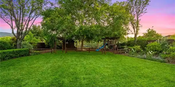 38065 Murrieta Creek
