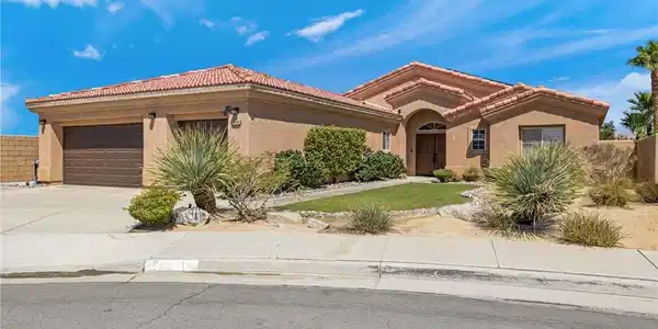 74048 W Petunia Pl