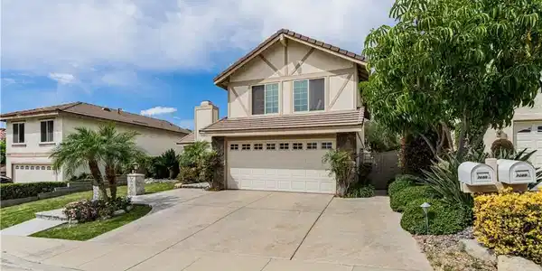 2285 Wisteria